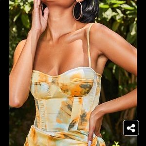 💖PLT PrettyLittleThing Printed Top